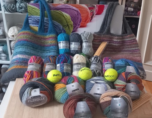 Filzwolle 50g und - , bobbel